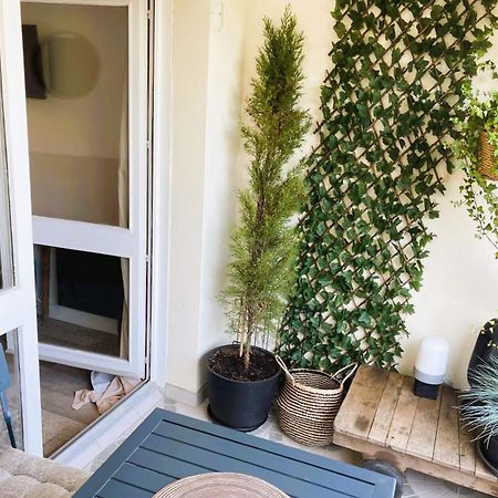 Aux Flots Bleus Avec Balcon Et Vue Sur Mer Trouville-sur-Mer Eksteriør billede