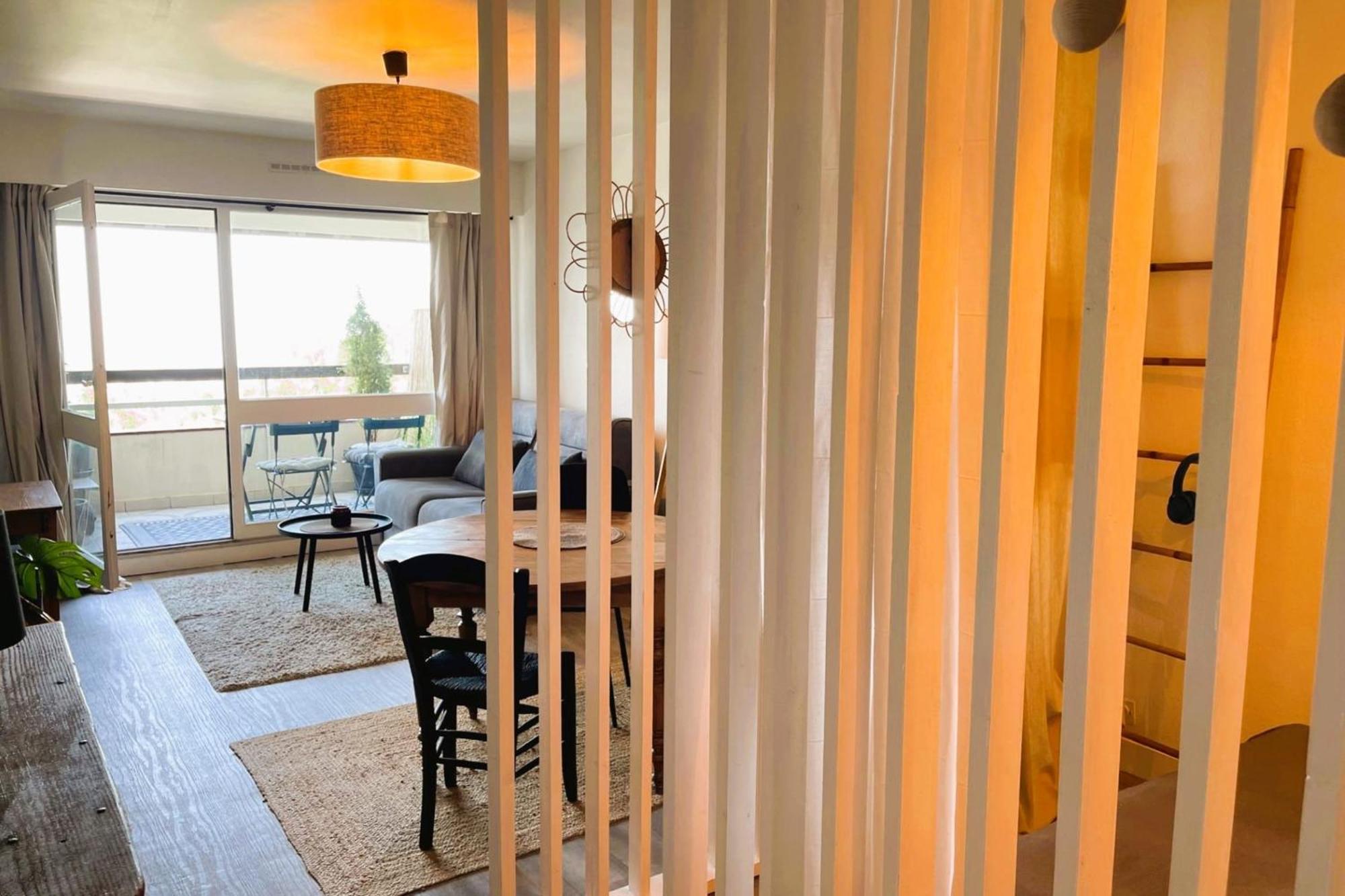 Aux Flots Bleus Avec Balcon Et Vue Sur Mer Trouville-sur-Mer Eksteriør billede